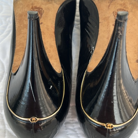 Gucci. Black patent leather pumps. - Picture 6 of 7